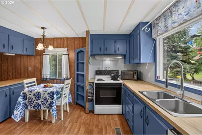 1098 S Harbor St, Rockaway Beach, OR 97136 - Photo 5
