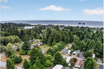 1098 S Harbor St, Rockaway Beach, OR 97136 - Photo 29
