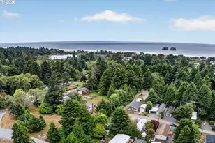 1098 S Harbor St, Rockaway Beach, OR 97136 - Photo 29