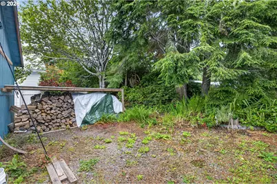 1098 S Harbor St, Rockaway Beach, OR 97136 - Photo 25