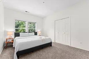 12431 SW 55th Pl, Portland, OR 97219 - Photo 17