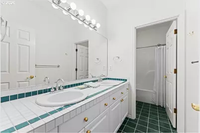 12431 SW 55th Pl, Portland, OR 97219 - Photo 19