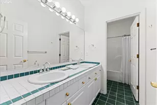 12431 SW 55th Pl, Portland, OR 97219 - Photo 19