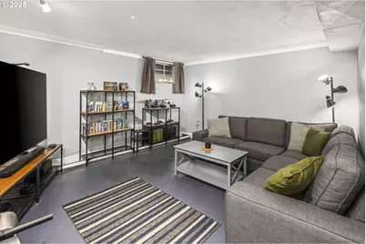 3105 SE Washington St, Milwaukie, OR 97222 - Photo 29