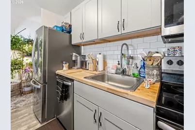 1000 SE Bay Blvd #C-103, Newport, OR 97365 - Photo 11