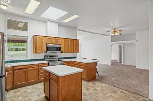 1457 Sonya Dr SE, Salem, OR 97317 - Photo 15