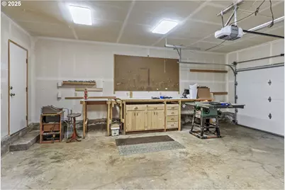 2110 Sycamore Pl, Longview, WA 98632 - Photo 17