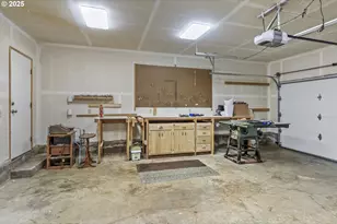 2110 Sycamore Pl, Longview, WA 98632 - Photo 17