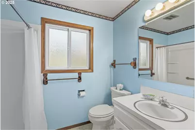 2110 Sycamore Pl, Longview, WA 98632 - Photo 15