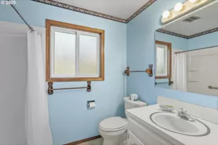 2110 Sycamore Pl, Longview, WA 98632 - Photo 15