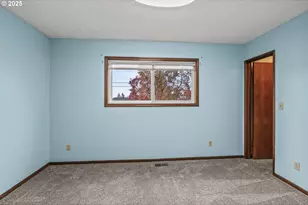 2110 Sycamore Pl, Longview, WA 98632 - Photo 11