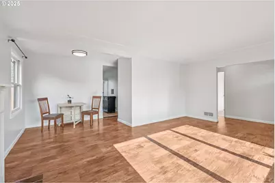 4801 NE 42nd Ave, Portland, OR 97218 - Photo 7