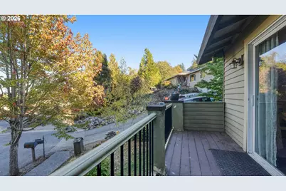 466 SW 6th St, Gresham, OR 97080 - Photo 33
