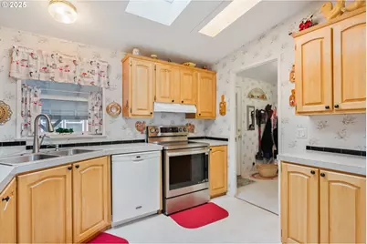 60 Heritage Blvd, Longview, WA 98632 - Photo 9