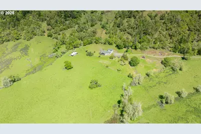 1120 Sunshine Rd, Roseburg, OR 97470 - Photo 3