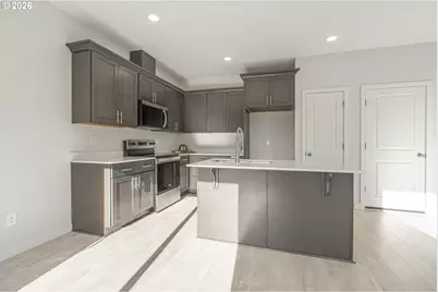 175 W 8th St, Lafayette, OR 97127 - Photo 17