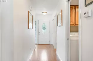 421 SE Davis St, Dallas, OR 97338 - Photo 17