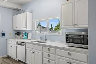 2211 Sherman Ave, North Bend, OR 97459 - Photo 17