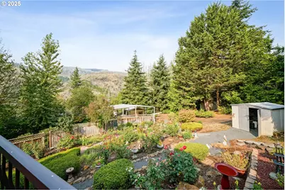 11046 Winstanley Dr, Lyons, OR 97358 - Photo 35