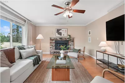 16070 S Holcomb Blvd, Oregon City, OR 97045 - Photo 5