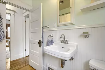 4829 SE Sherman St, Portland, OR 97215 - Photo 29