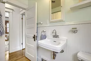 4829 SE Sherman St, Portland, OR 97215 - Photo 29