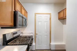 2879 NE Division St, Gresham, OR 97030 - Photo 15