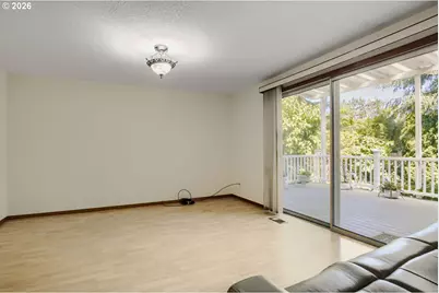 4725 SW Palatine St, Portland, OR 97219 - Photo 17