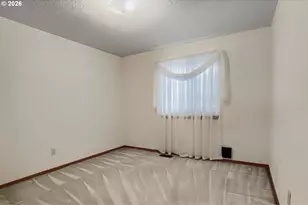 4725 SW Palatine St, Portland, OR 97219 - Photo 21