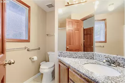 4725 SW Palatine St, Portland, OR 97219 - Photo 27