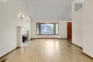 4725 SW Palatine St, Portland, OR 97219 - Photo 5