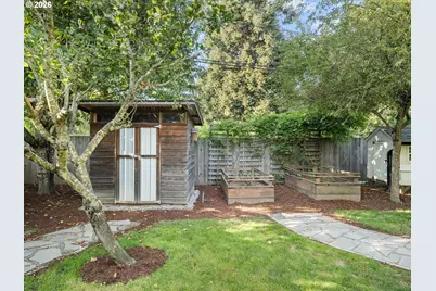 13325 SW Pearl St, Beaverton, OR 97005 - Photo 37