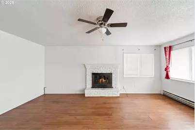 2010 Lindberg Ave, Coos Bay, OR 97420 - Photo 5