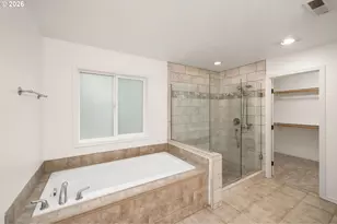 8416 SW Cedarcrest St, Portland, OR 97223 - Photo 31