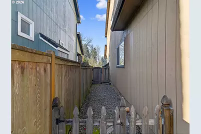 3647 Lodenquai Ln, Eugene, OR 97404 - Photo 39