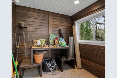 2744 SW Sherwood Dr, Portland, OR 97201 - Photo 43