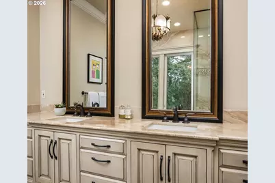 2744 SW Sherwood Dr, Portland, OR 97201 - Photo 23