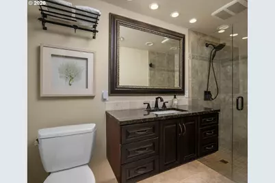 2744 SW Sherwood Dr, Portland, OR 97201 - Photo 37