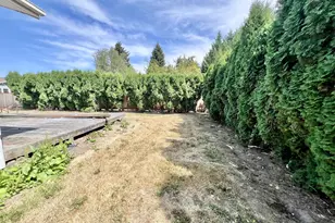 310 SE Dayton Ave, McMinnville, OR 97128 - Photo 3
