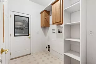 404 S College St, Joseph, OR 97846 - Photo 25