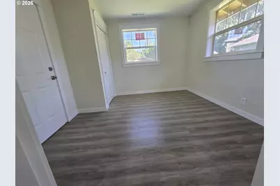 9805 N Central St, Portland, OR 97203 - Photo 7
