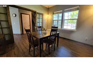 25206 Irenic Ave, Veneta, OR 97487 - Photo 9