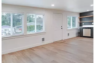 1218 NW Lake St, Newport, OR 97365 - Photo 5