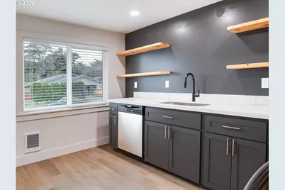 1218 NW Lake St, Newport, OR 97365 - Photo 11