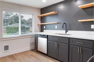 1218 NW Lake St, Newport, OR 97365 - Photo 11