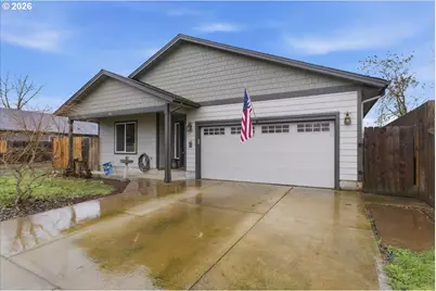 806 Wassom St, Lebanon, OR 97355 - Photo 1