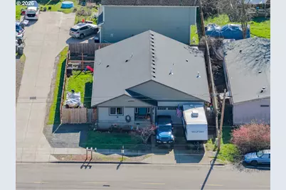 806 Wassom St, Lebanon, OR 97355 - Photo 33