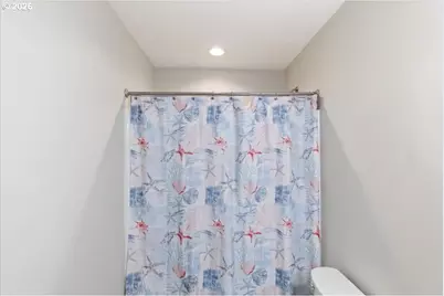 806 Wassom St, Lebanon, OR 97355 - Photo 21