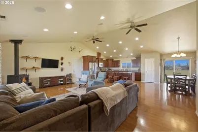 495 SW Second St, Irrigon, OR 97844 - Photo 5