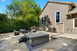 24300 NE Dayton Ave, Newberg, OR 97132 - Photo 41